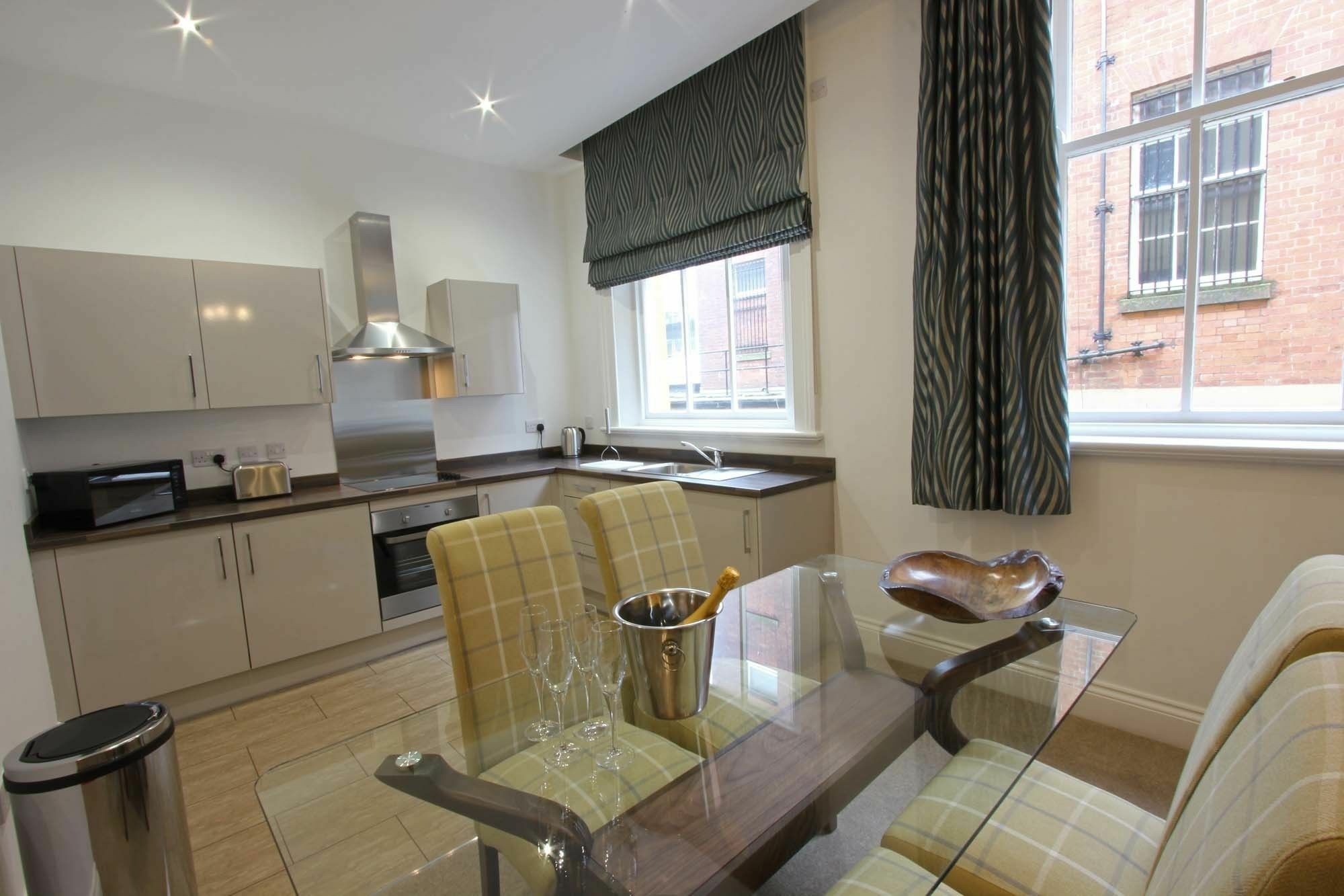 Апартаменты The Castle Collection - 25 Castle Street Ливерпуль Экстерьер фото